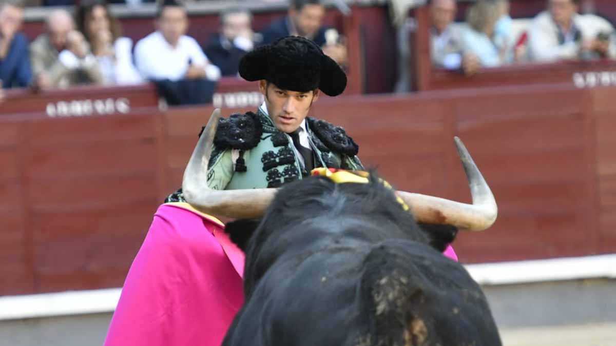 23 José Garrido Entre Pitones