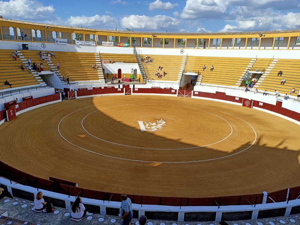 1200px Plaza De Toros De Villanueva Del Arzobispo