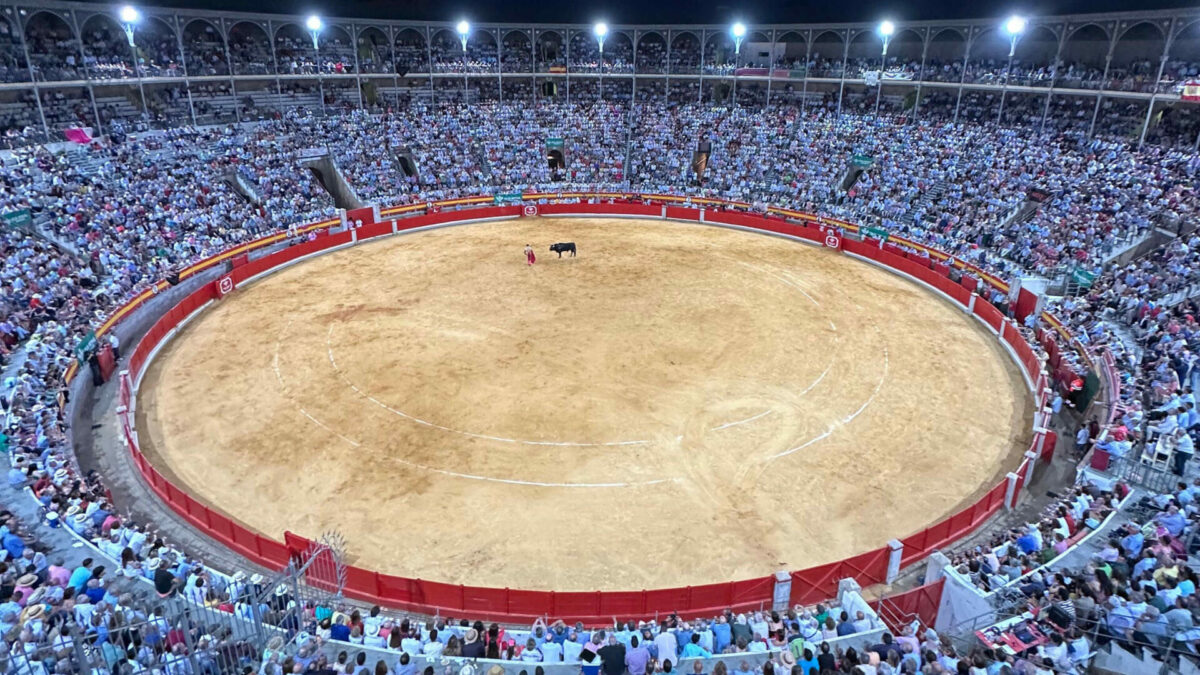 Plaza De Toros De Granada (1)