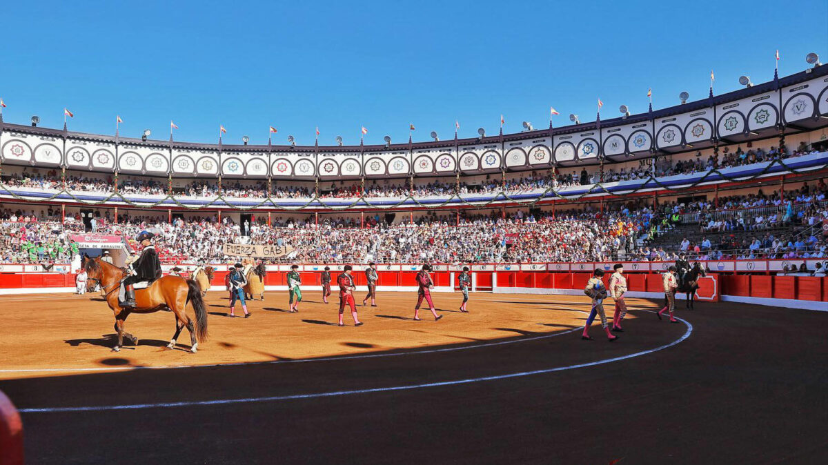 Plaza De Toros De Santander (1)