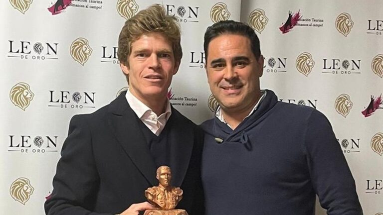 Borja Jiménez recoge el premio “León de Oro” por su histórica temporada 2024