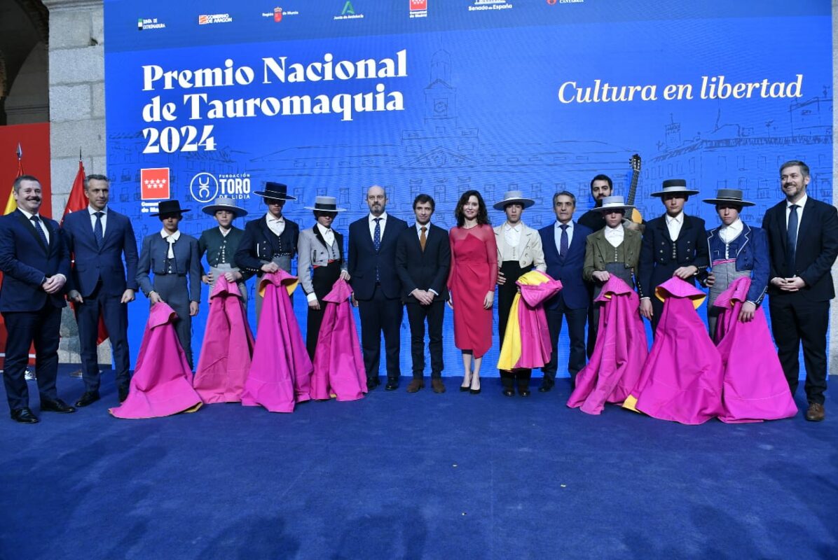 Presentacionpremionacionaltauromaquia24