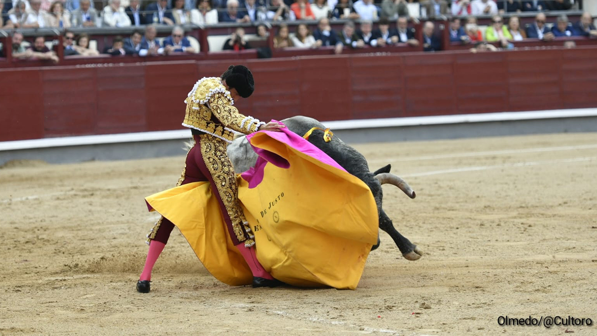 24 Emilio De Justo