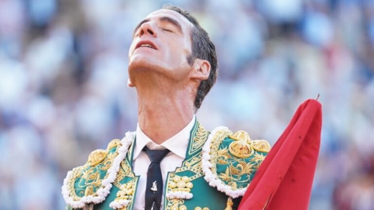 Pepe Moral entra en Pamplona por Víctor Hernández