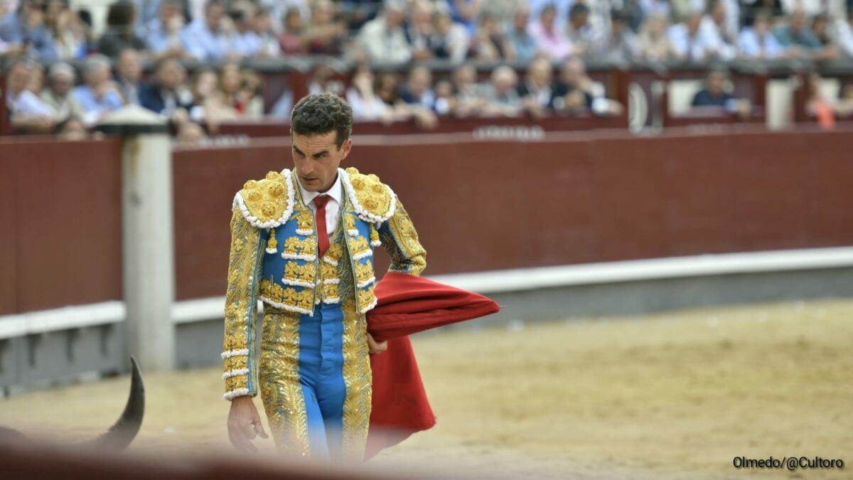 18 Fernando Adrián