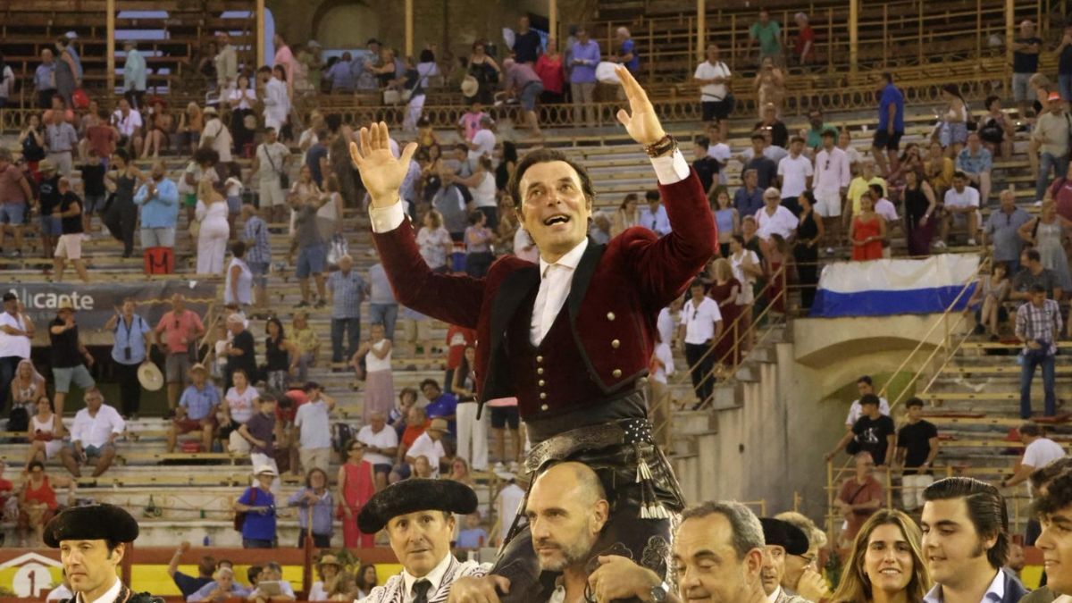 Andy Cartagena, Alicante, Hogueras2