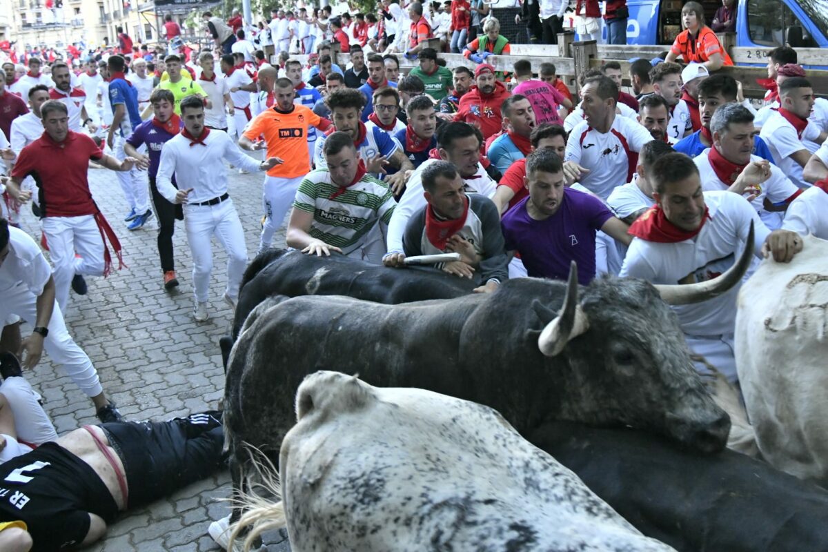 9 Encierro Cebada