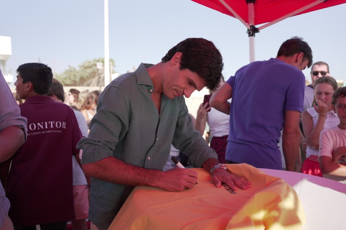 Firma De Capotes