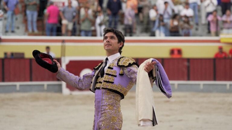Castella deja huella en Vila Franca de Xira en una destacada tarde de João Telles